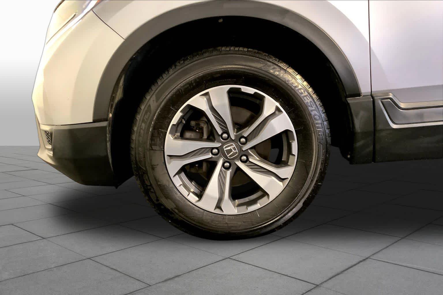 Used 2019 Lunar Silver Metallic Honda LX image 11