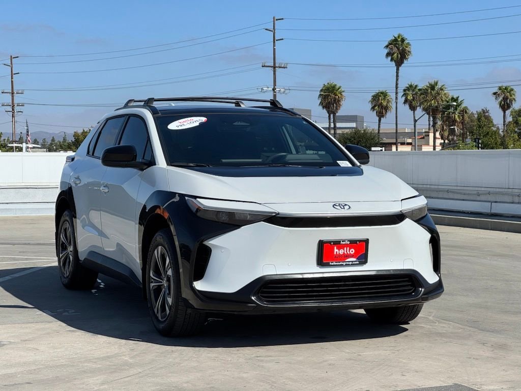 Used 2025 Toyota bZ4X XLE with VIN JTMABACA5SA102691 for sale in Temecula, CA