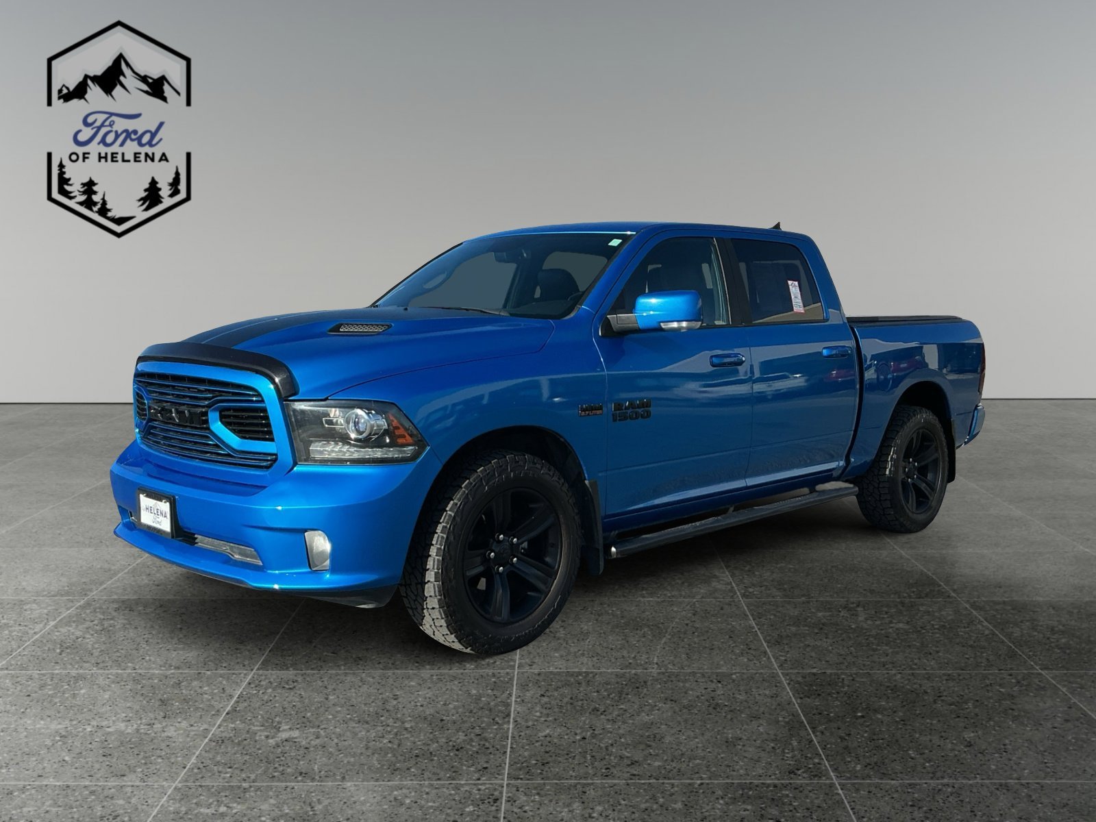 2018 RAM 1500 Sport 4x4 Crew Cab 5'7's photo