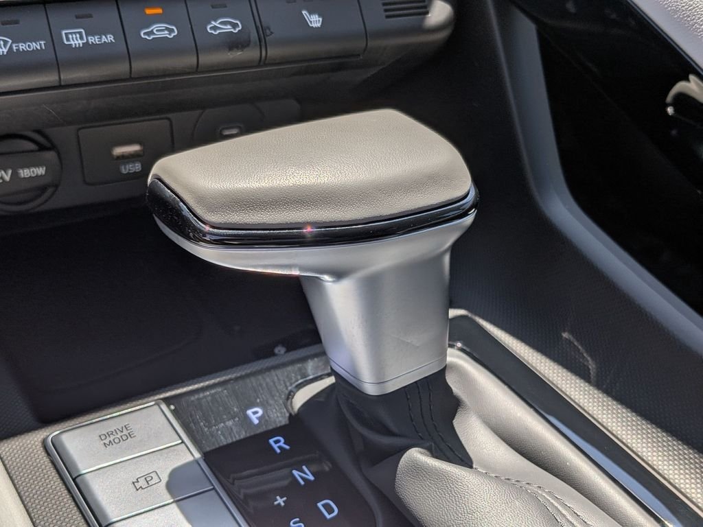 2026 Hyundai Elantra Limited - Photo 25