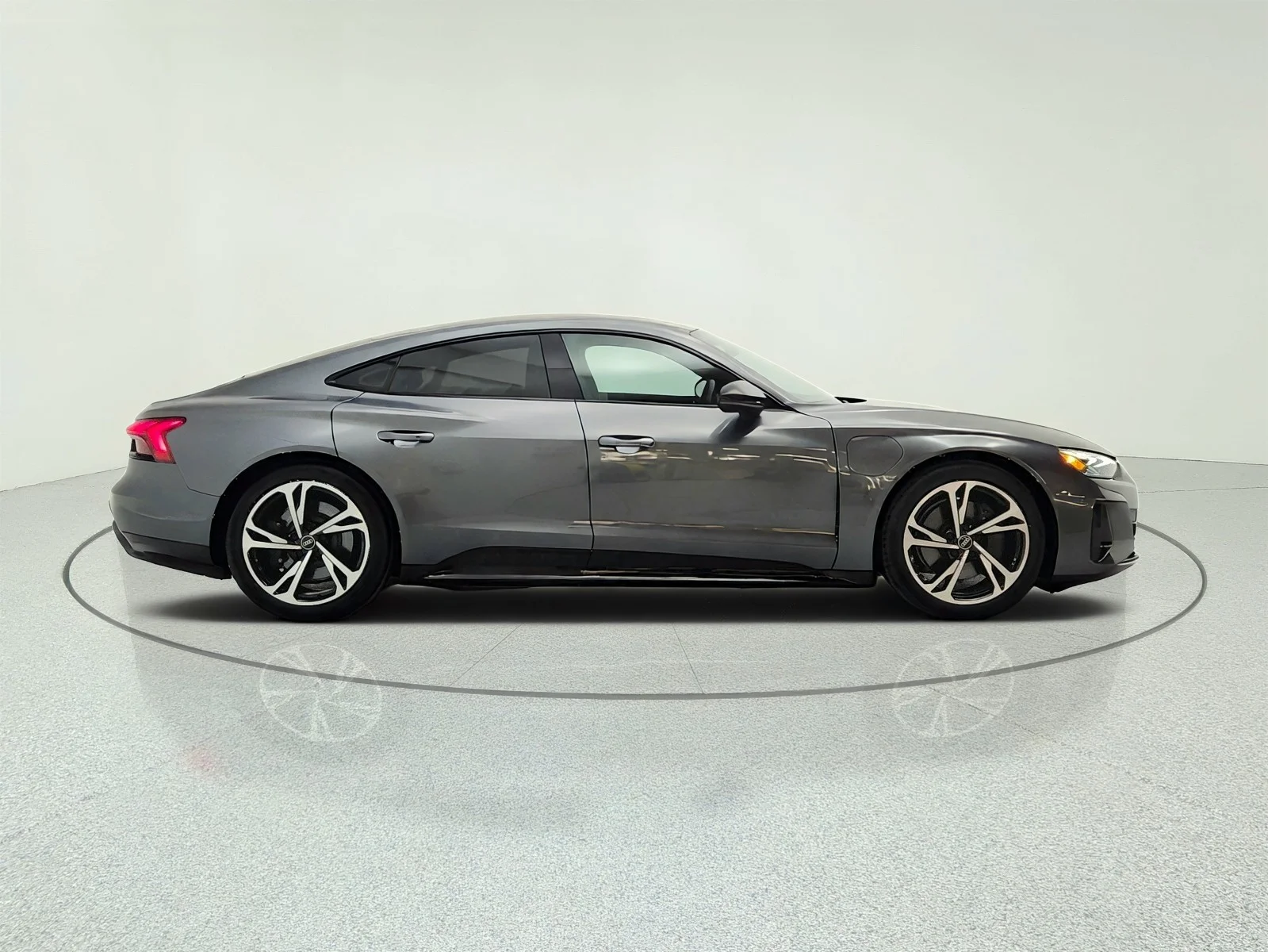 Used 2023 Daytona Gray Pearl Effect Audi Premium Plus image 4