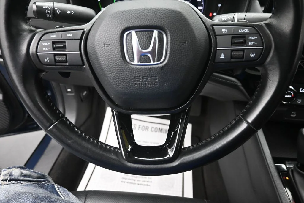Used 2024 Blue Honda EX-L image 19