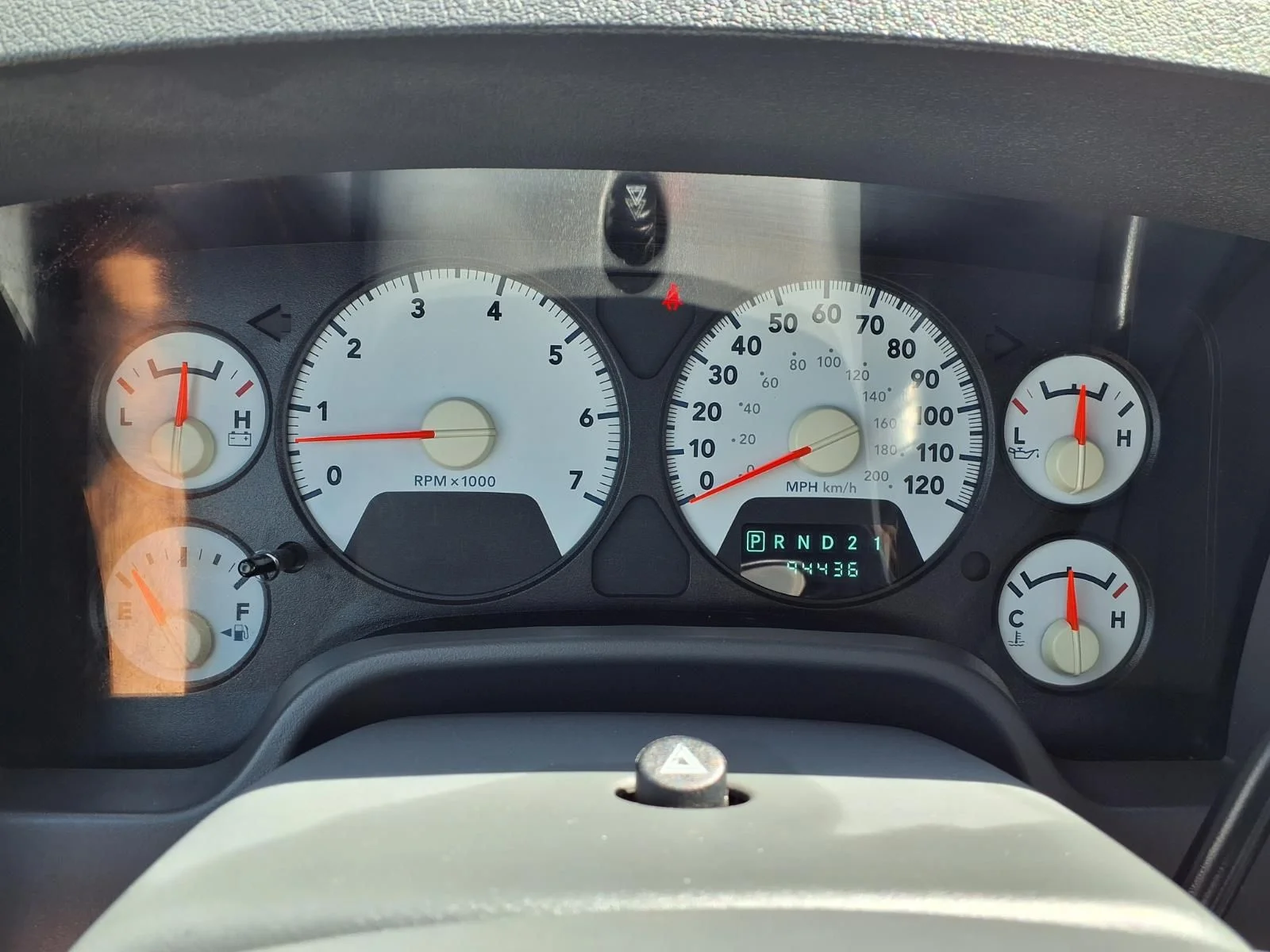 Used 2007 White Dodge SLT image 18