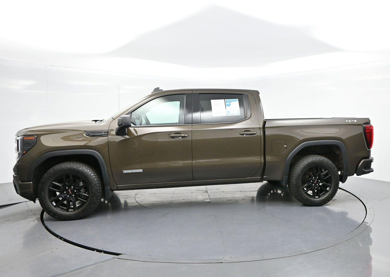 Used 2023 Deep Bronze Metallic GMC Elevation image 4