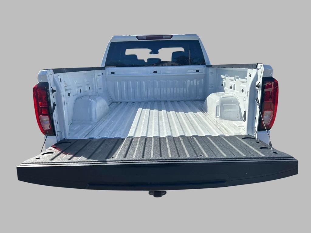 Used 2024 White GMC Elevation image 13
