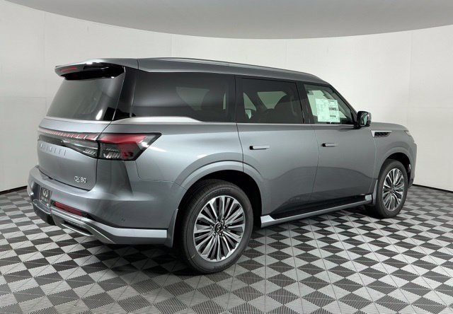 New 2027 Silver INFINITI LUXE image 6