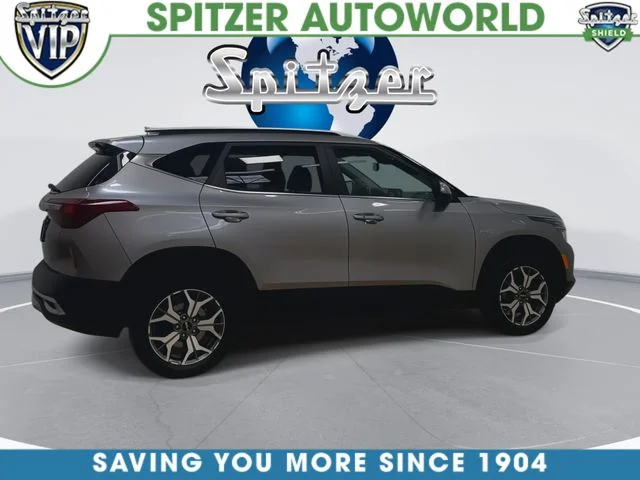 Used 2022 Gray Kia EX image 10