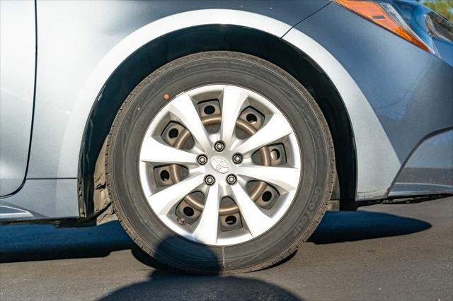 Certified Used 2020 CELESTITE GRAY ME. Toyota  image 12