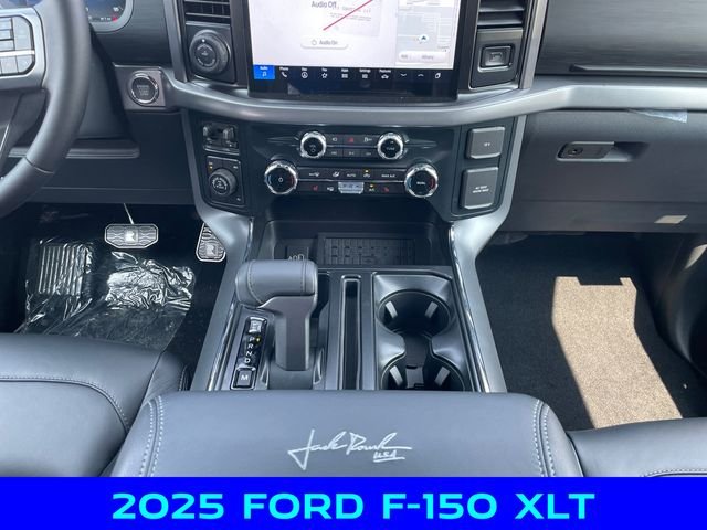 2025 Ford F-150 XLT - Photo 26
