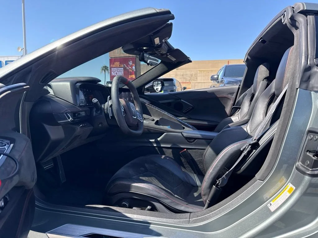 Used 2023 Hypersonic Gray Metallic Chevrolet 3LT image 9