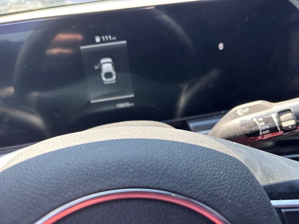 Used 2025 White Kia GT-Line image 20