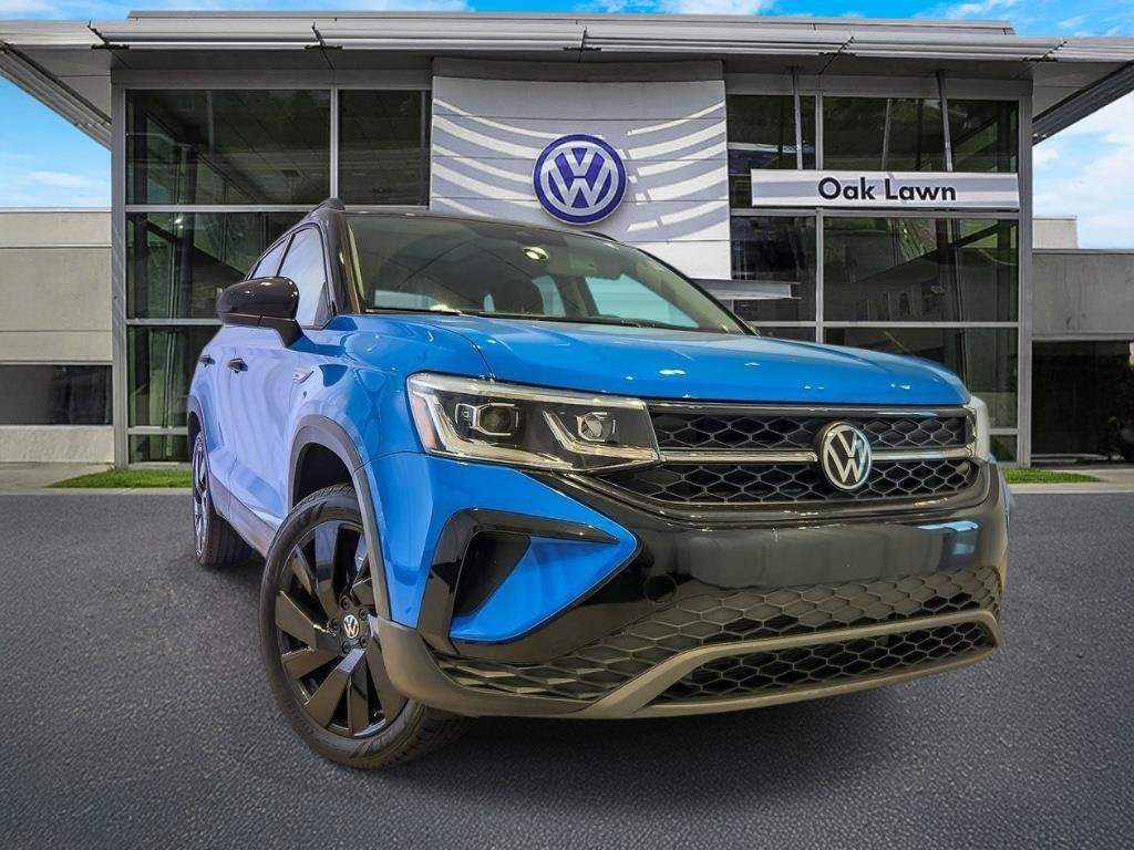 2024 Volkswagen Taos SE Black