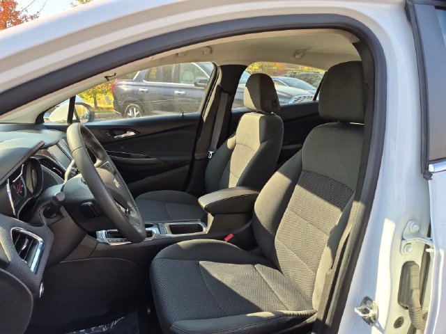 Used 2017 White Chevrolet LT image 11