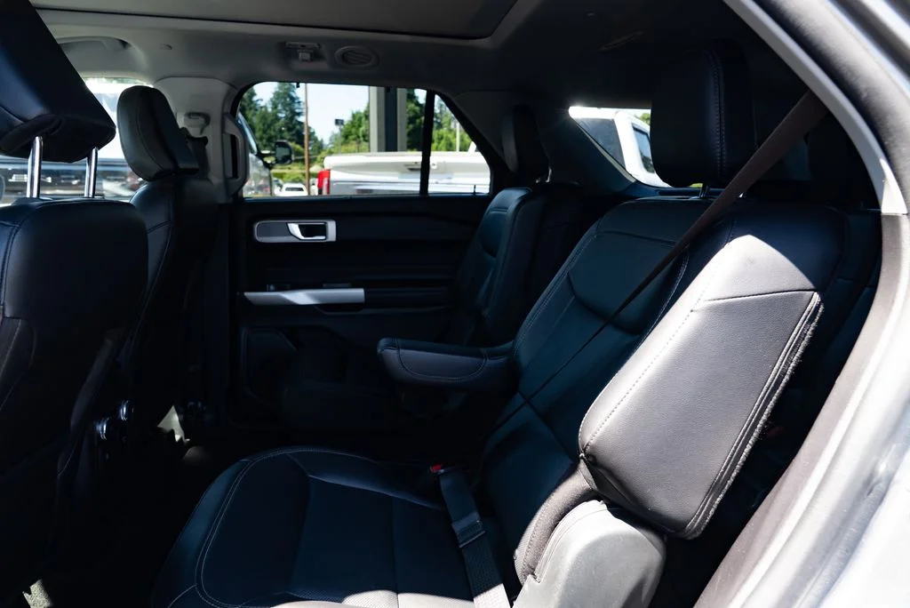 Used 2021 Gray Ford Limited image 20