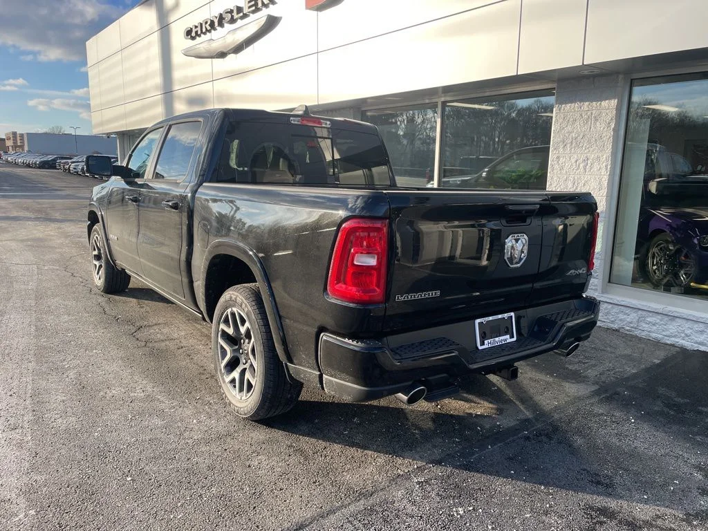 New 2026 Diamond Black Crystal Pearl-Coat Exterior Paint RAM Laramie image 3