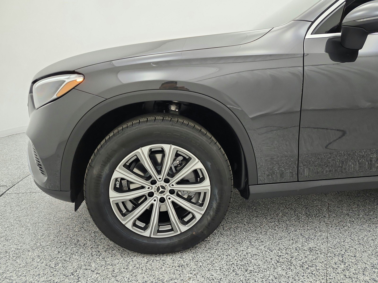 New 2027 Graphite Grey Metallic Mercedes-Benz GLC 300 SUV image 34