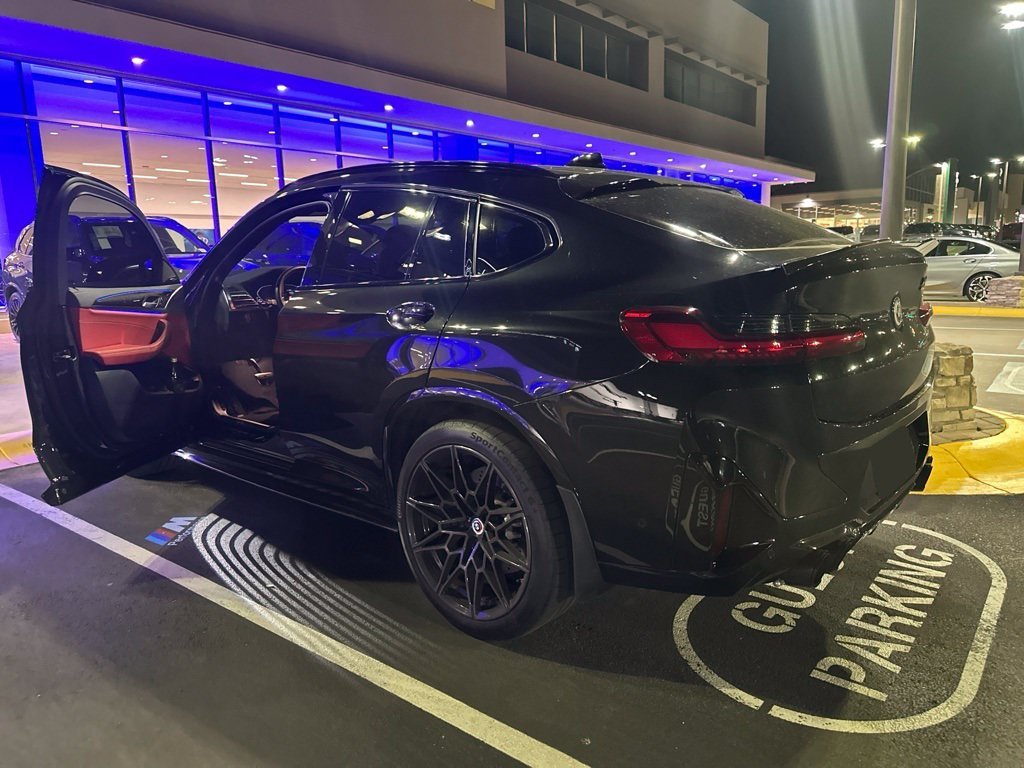 Used 2022 Black Sapphire Metallic BMW Base image 3