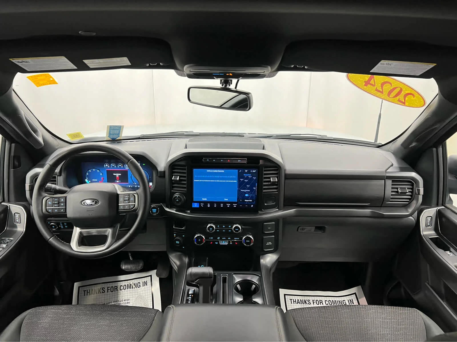 Used 2024 Avalanche Gray Ford XLT image 31