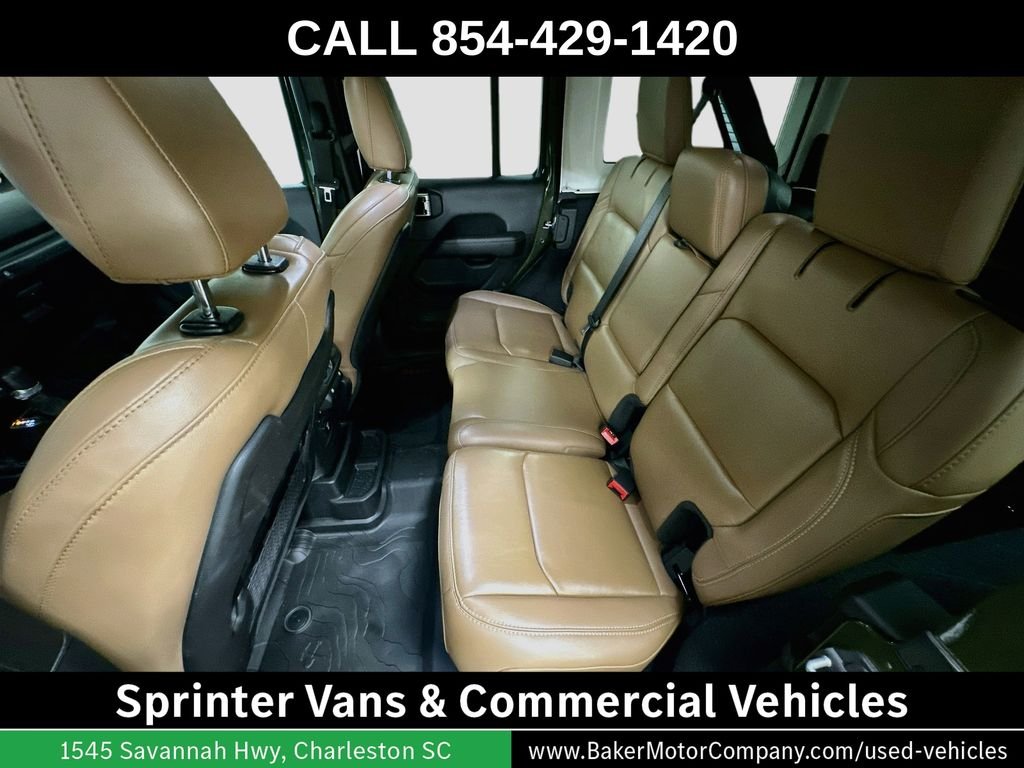 Used 2021 Green Clearcoat Jeep Unlimited Rubicon image 24