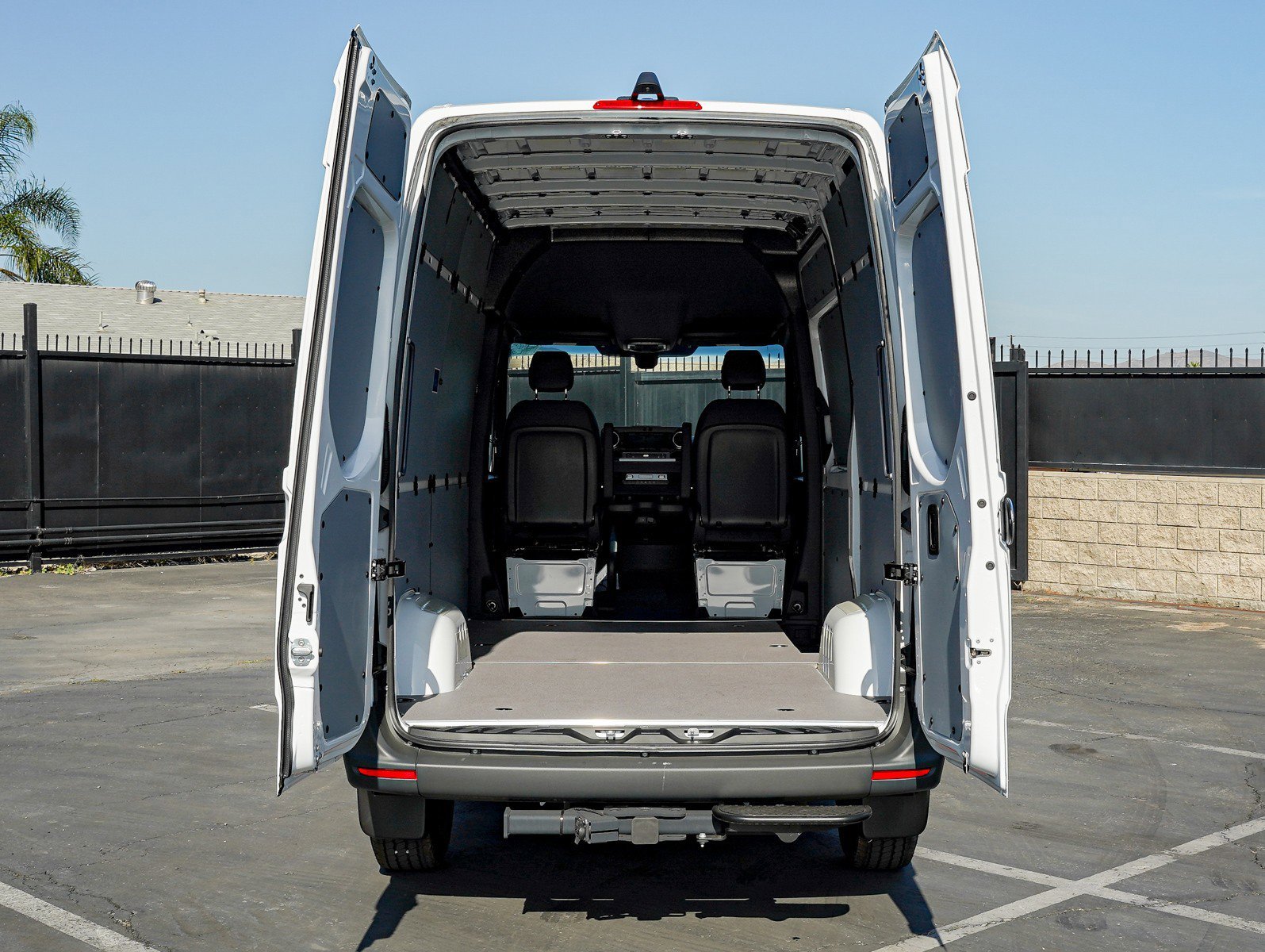 New 2025 Arctic White Mercedes-Benz 2500 High Roof I4 Diesel HO 144 RWD image 6