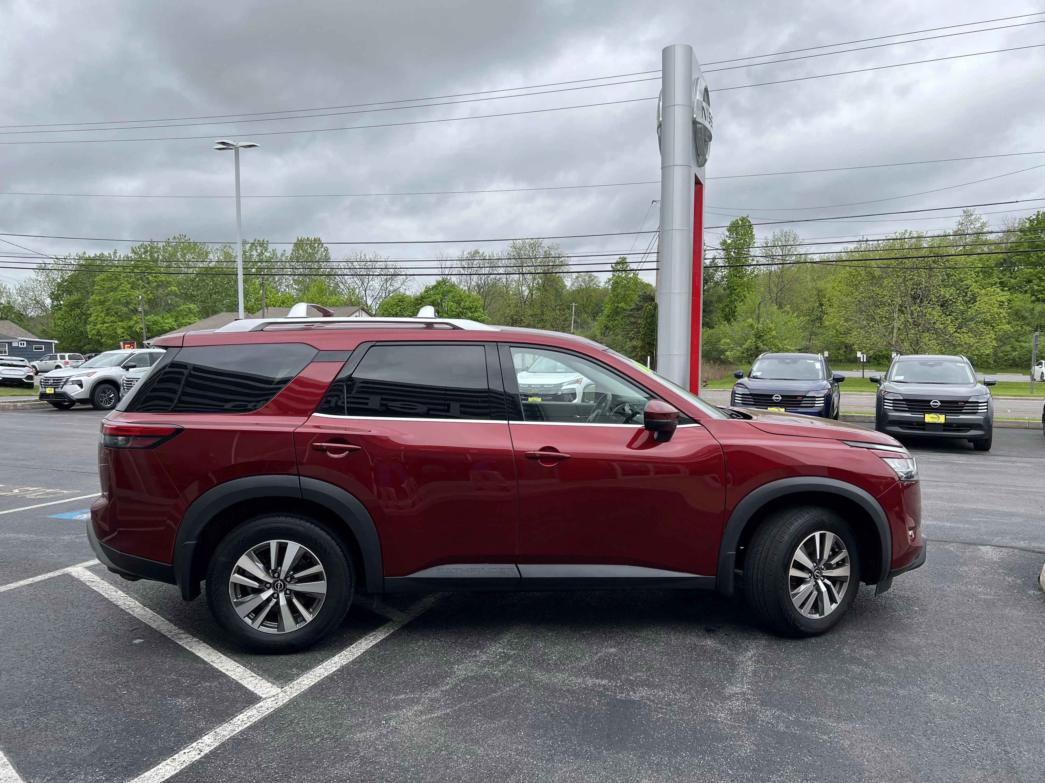 2022 Nissan Pathfinder SL - Photo 14