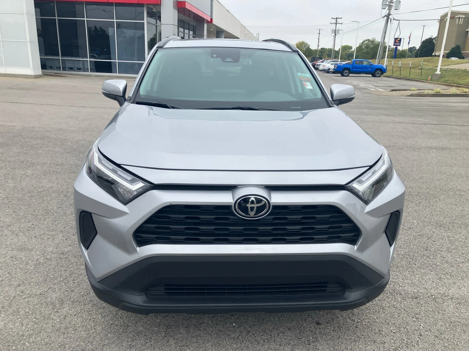Certified Used 2025 Silver Sky Metallic Toyota XLE image 4