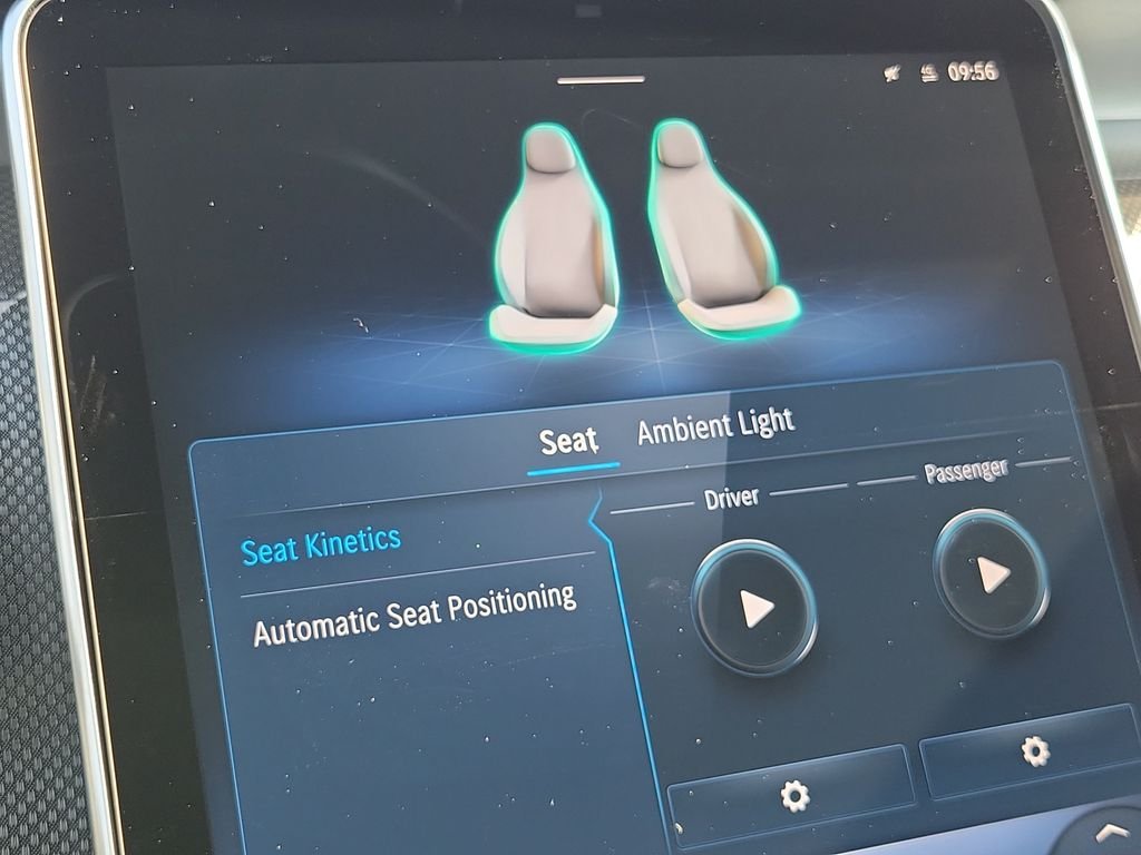 New 2027 MANUFAKTUR Alpine Grey Mercedes-Benz GLC 300 image 28