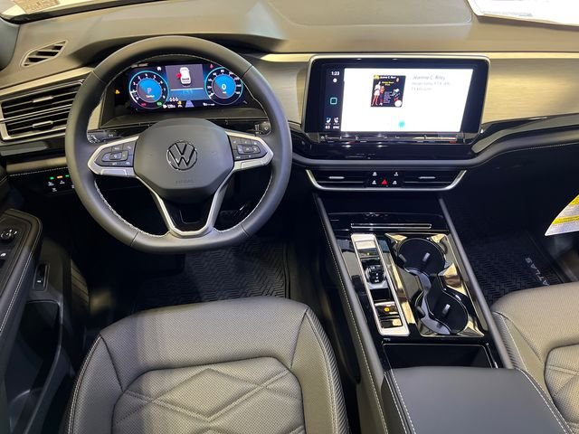 New 2026 White Volkswagen 2.0T SE w/Technology image 12