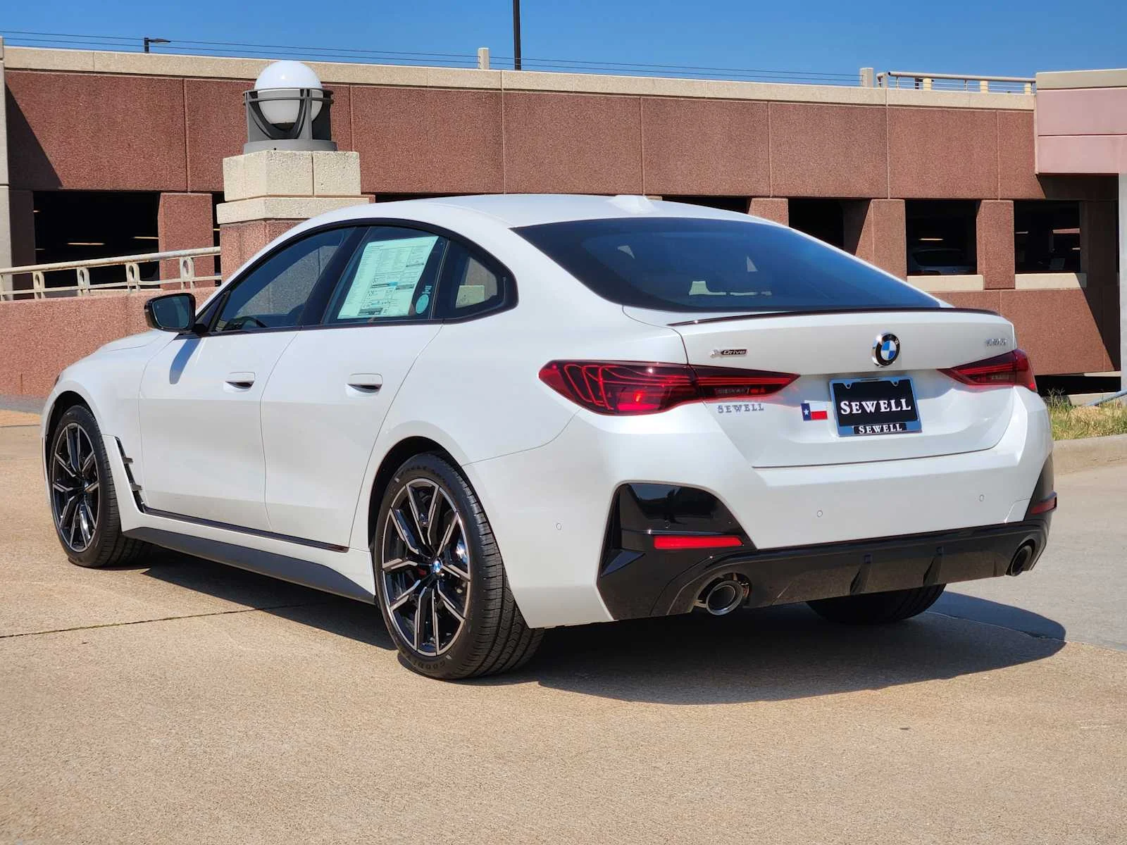 New 2026 Mineral White Metallic BMW 430i xDrive image 3
