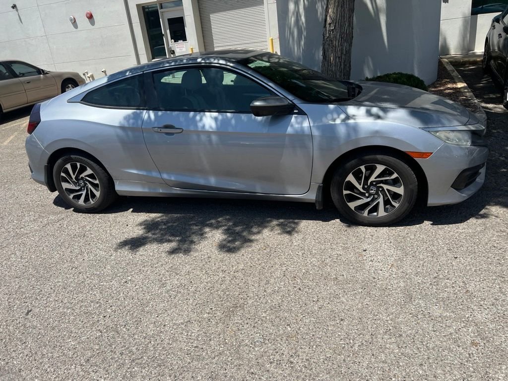 Used 2017  Honda LX-P image 6