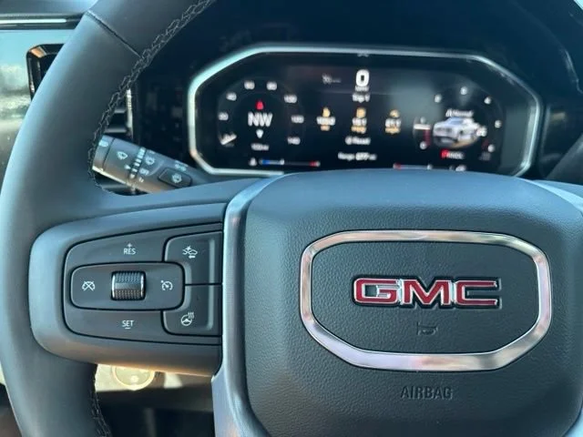 New 2026 Summit White GMC SLE image 27