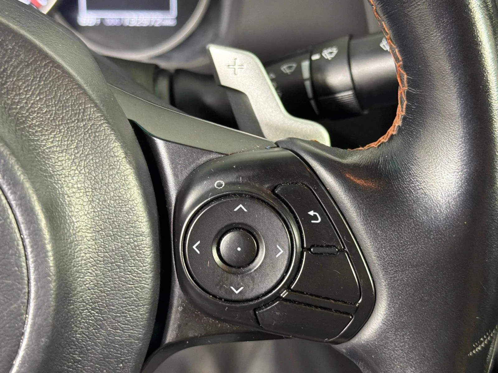 Used 2017 White Toyota  image 22