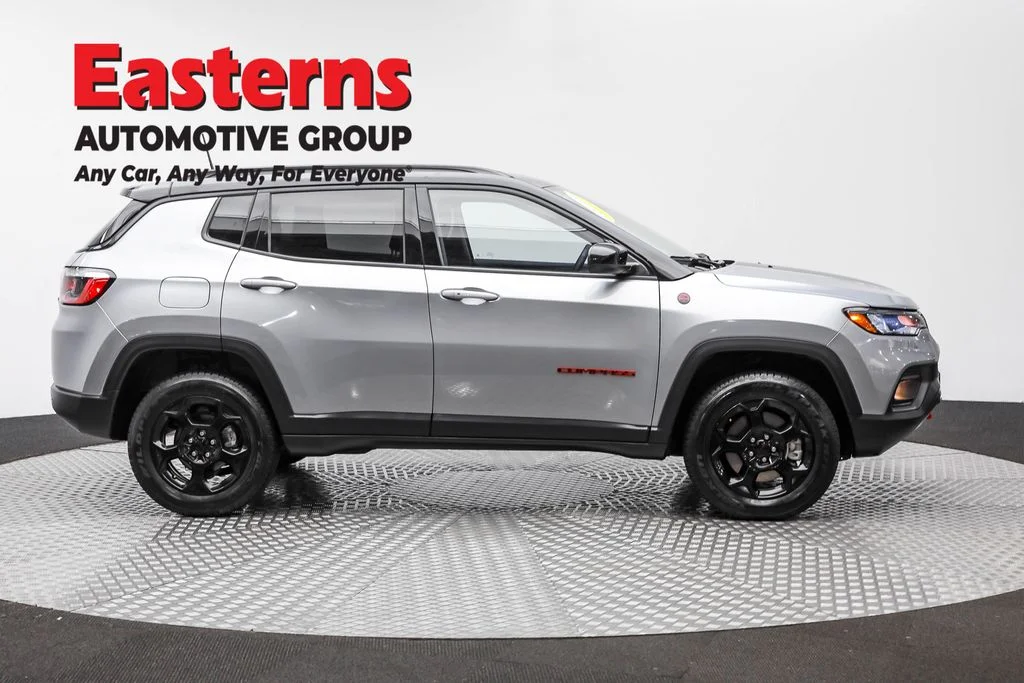Used 2024 Gray Jeep Trailhawk image 4