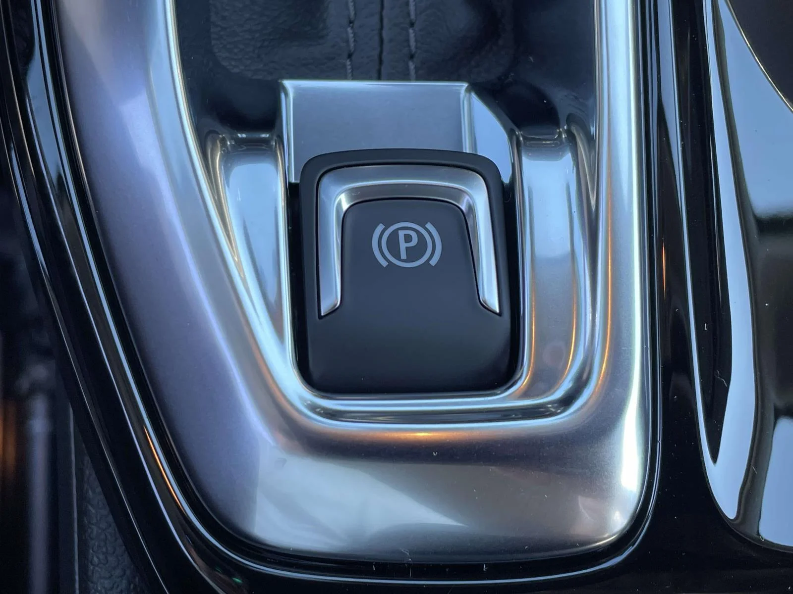 New 2026 Mosaic Black Metallic Chevrolet ACTIV image 24