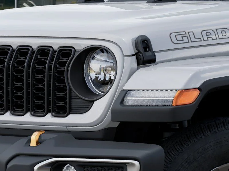 New 2026 Bright White Clear-Coat Exterior Paint Jeep 85th Anniversary Edition image 10