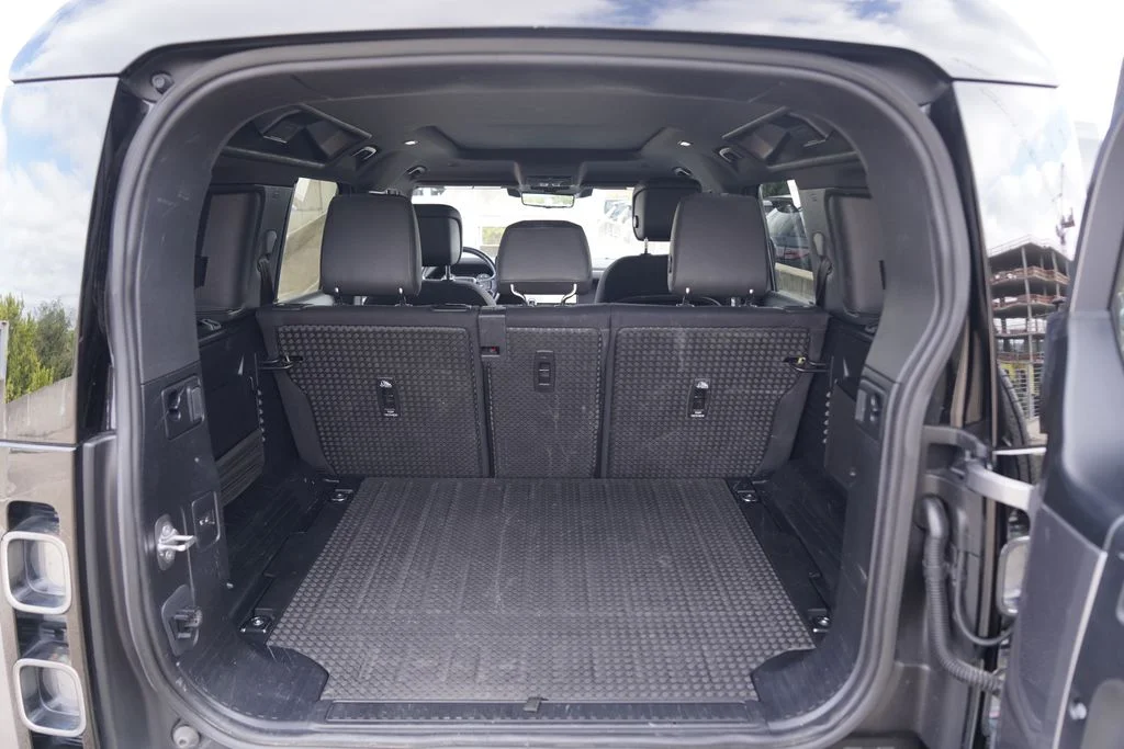 Used 2023 Gray Land Rover X image 30
