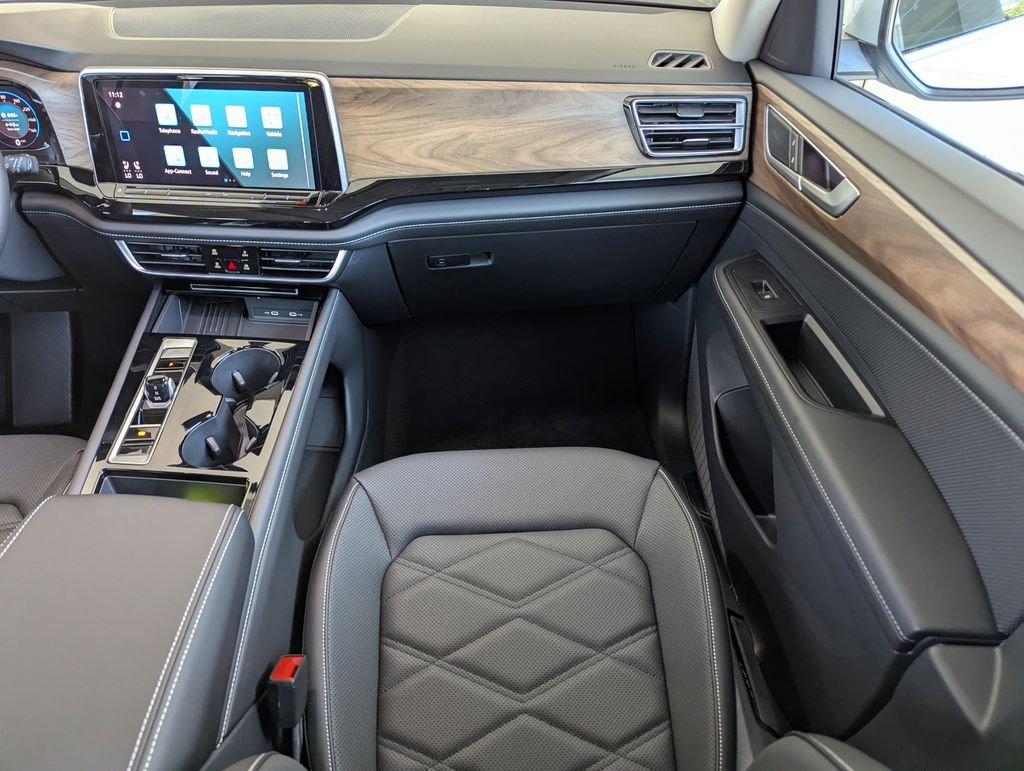 2026 Volkswagen Atlas SE w/Tech - Photo 16