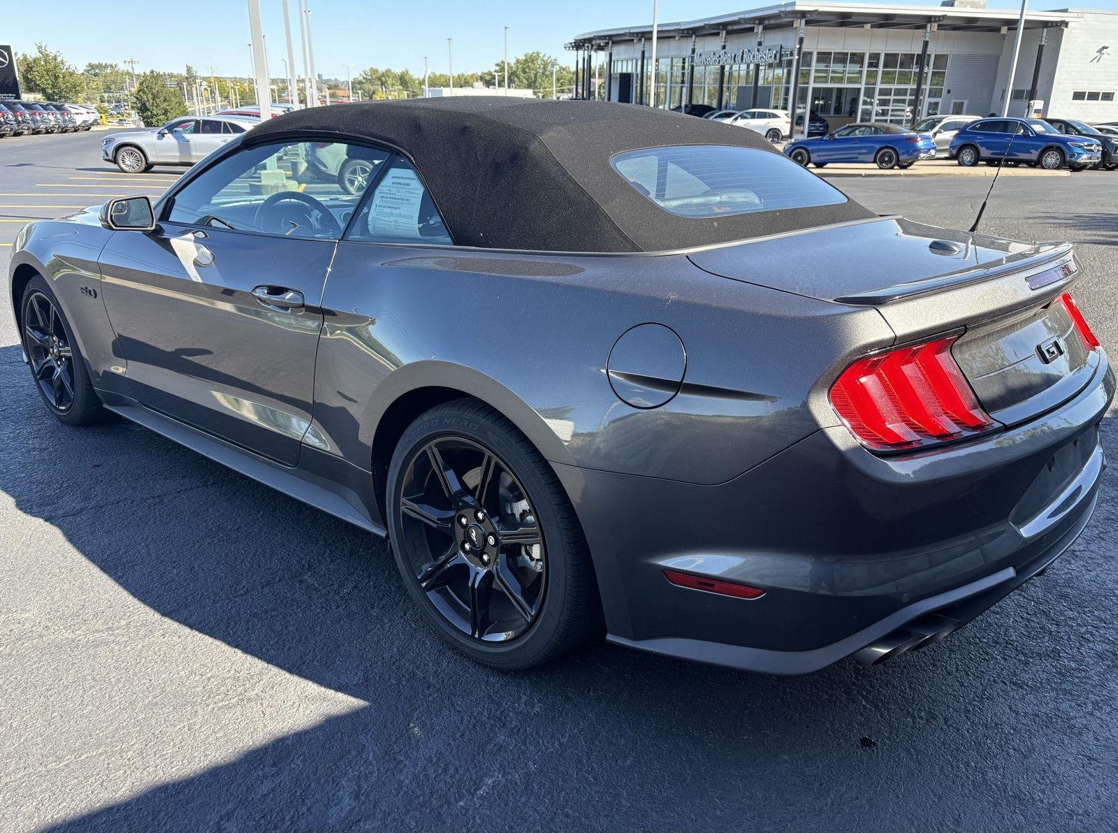 Used 2020 Magnetic Ford GT Premium image 5