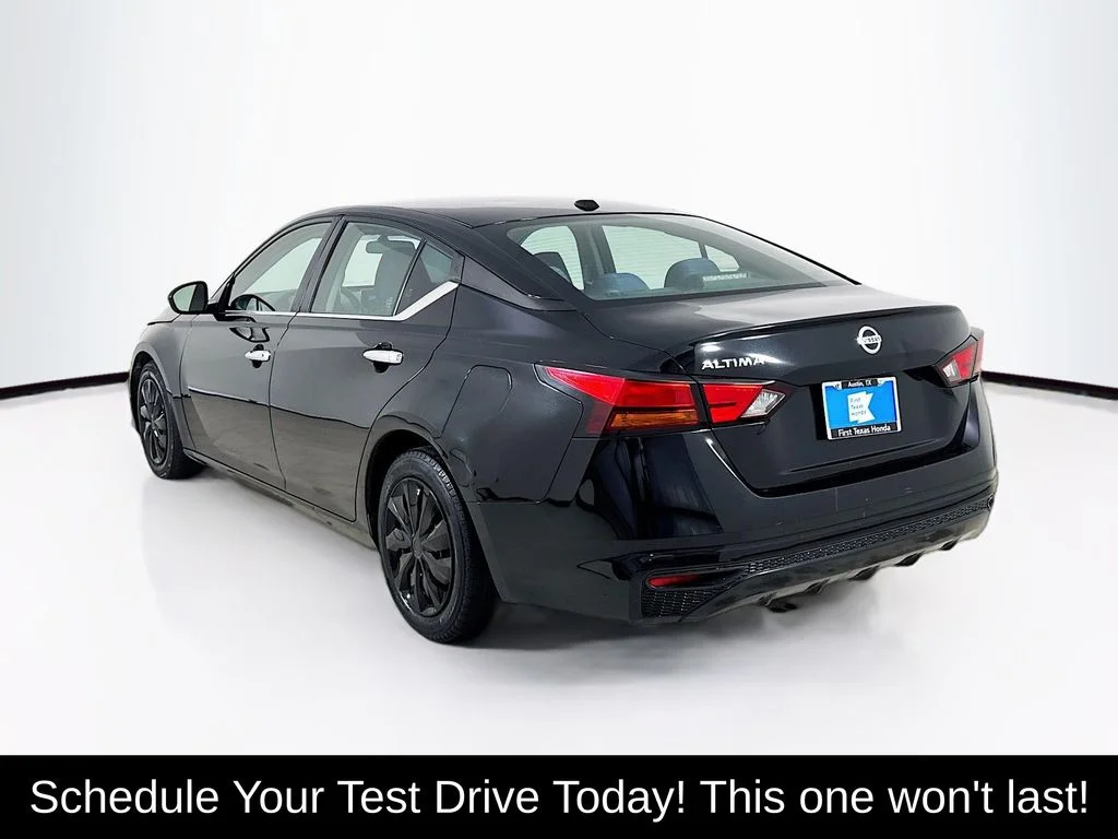 Used 2020 Super Black Clearcoat Nissan 2.5 S image 5