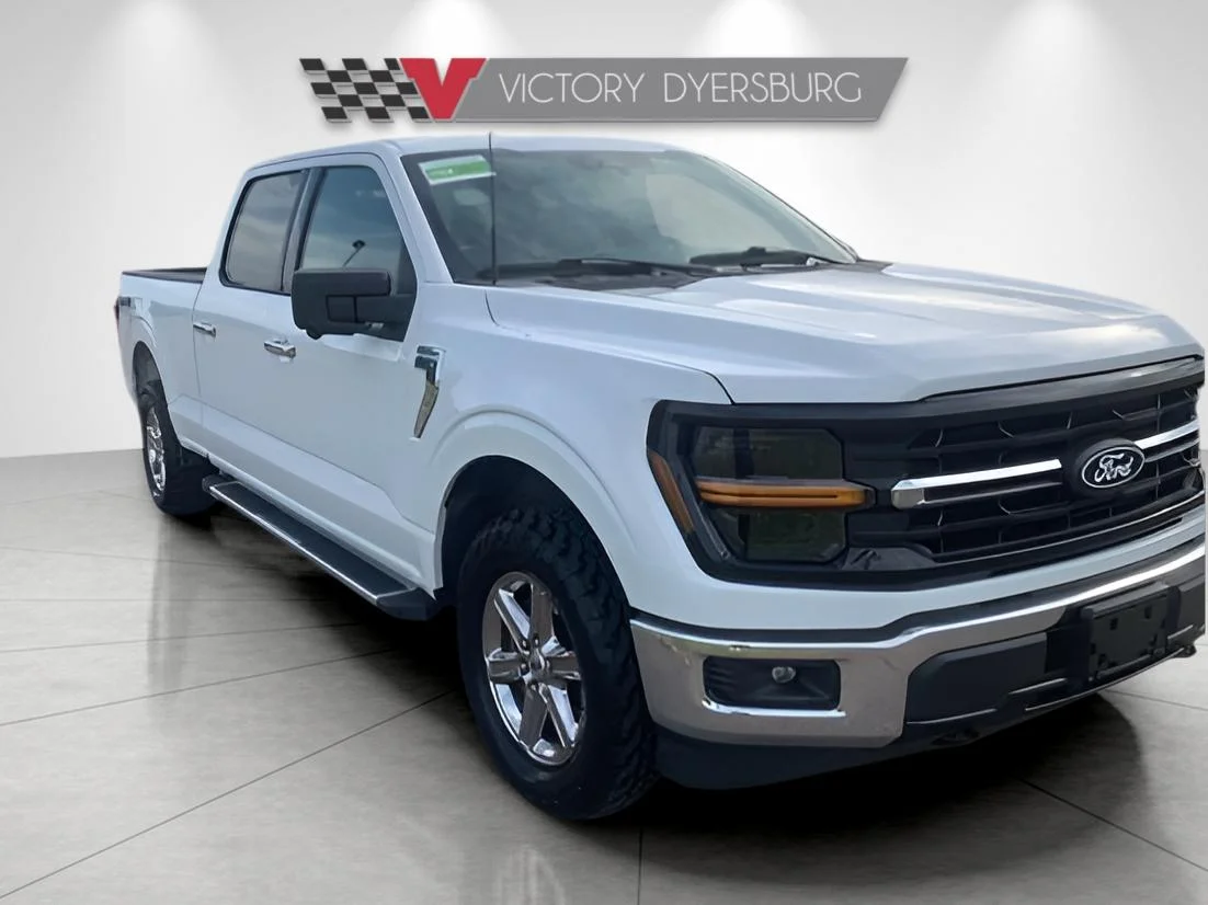 Used 2024 White Ford XLT image 1