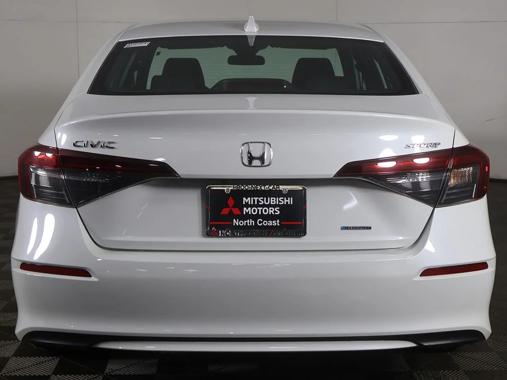 Used 2025 White Honda Sport image 12