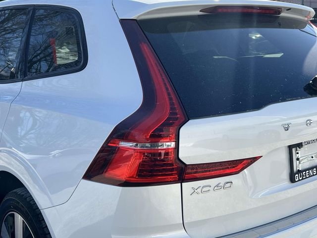 2025 Volvo XC60 Plus - Photo 11