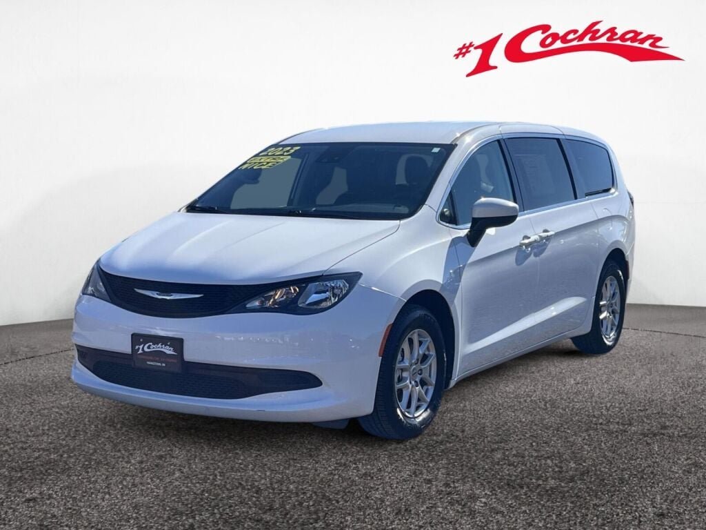Used 2023 Bright White Clearcoat Chrysler LX image 11