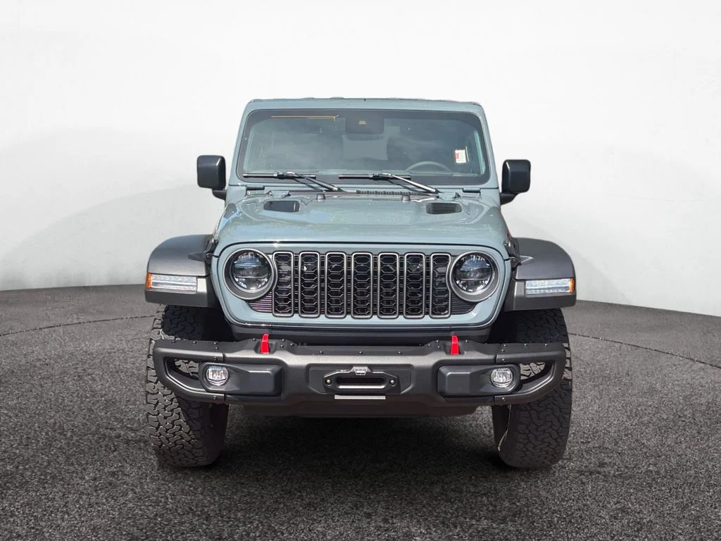 Used 2025 Gray Jeep Rubicon image 8