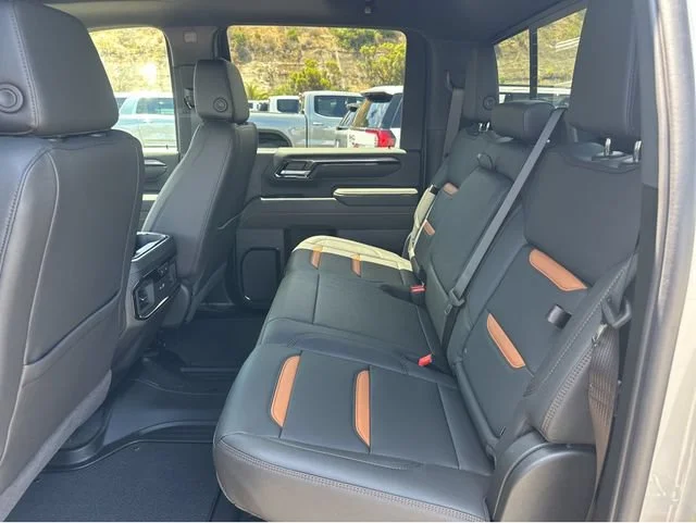 2026 GMC Sierra 2500HD AT4 - Photo 18