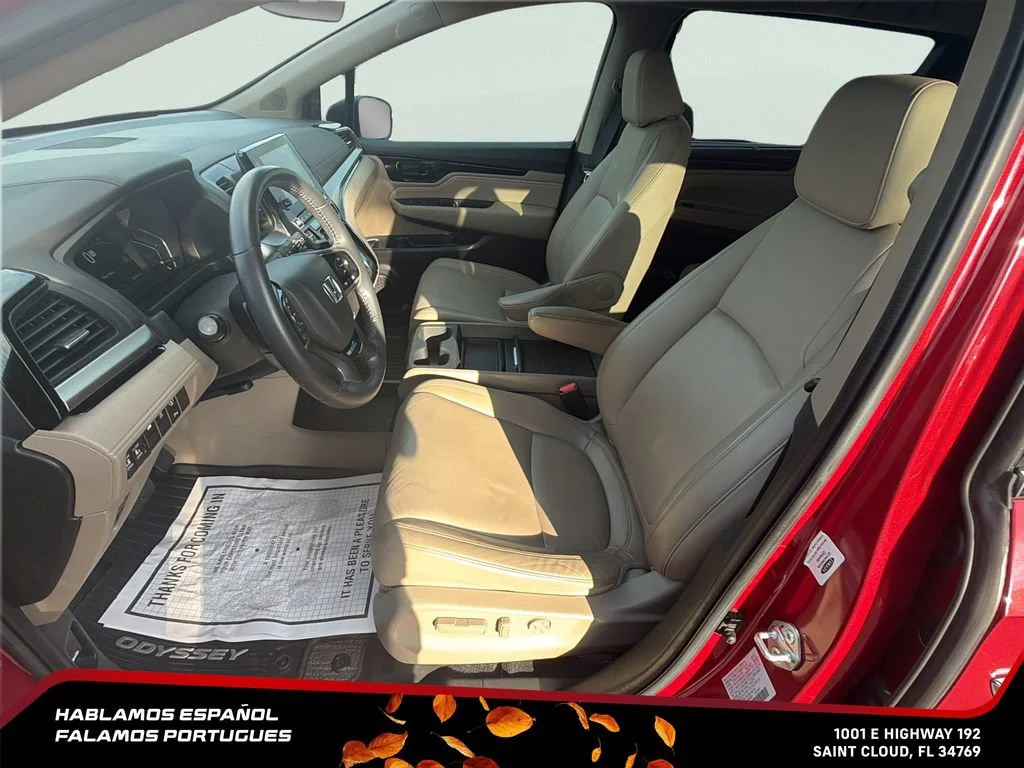 Used 2023 Red Honda Touring image 15