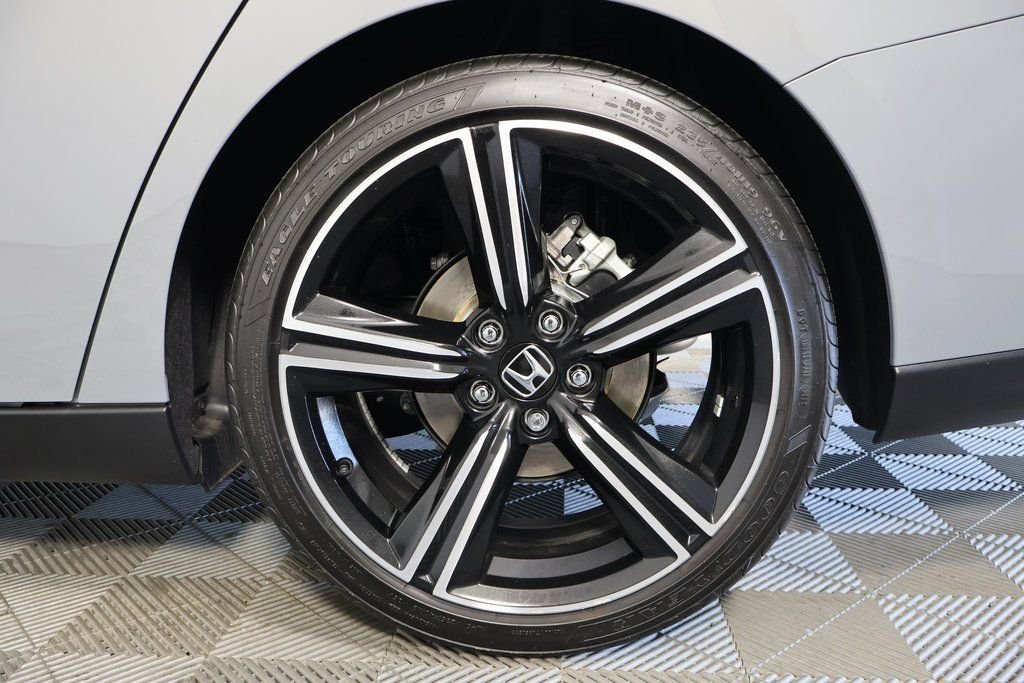 Used 2025 Urban Gray Pearl Honda Sport image 16