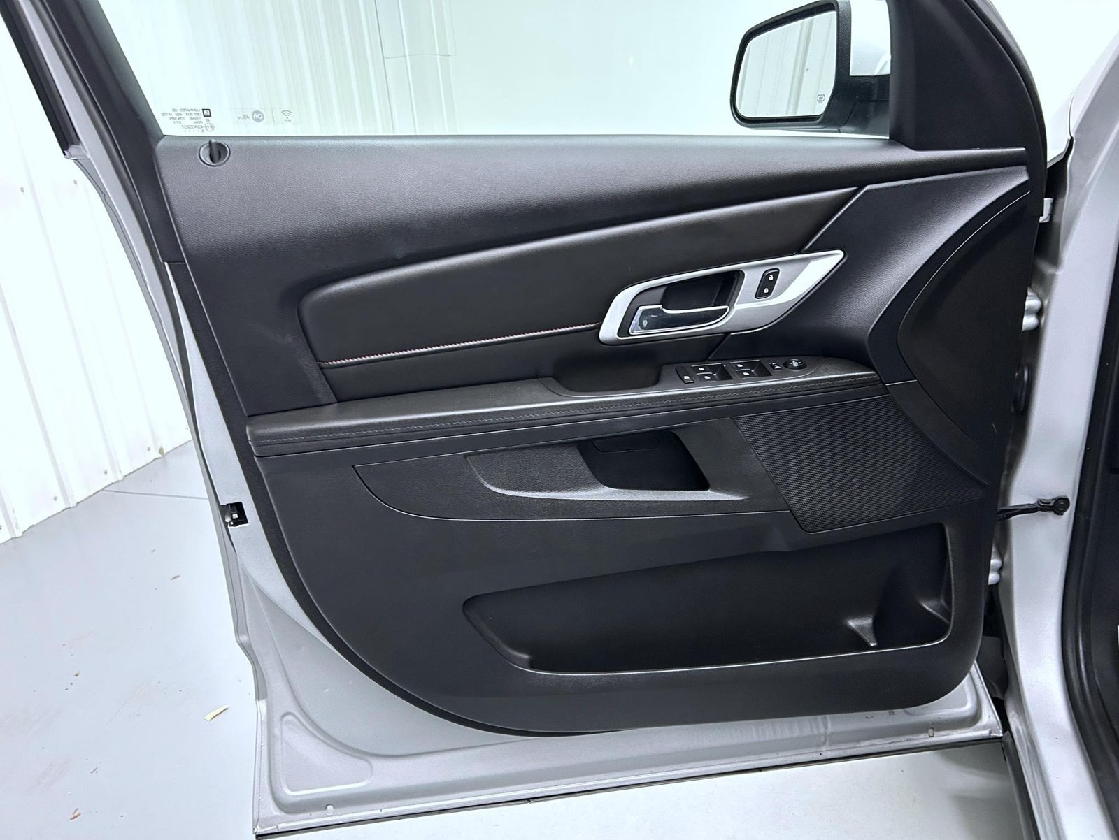 Used 2017 Silver GMC SLE-1 image 9