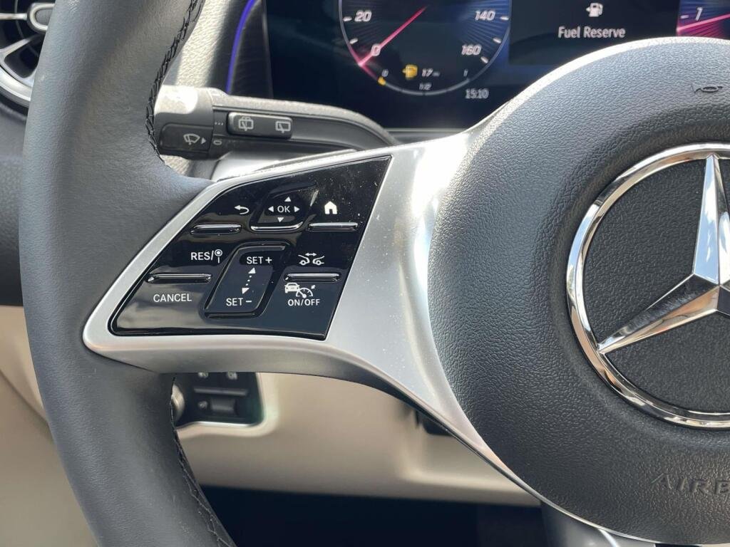 New 2026 Cirrus Silver Metallic Mercedes-Benz GLB 250 image 38