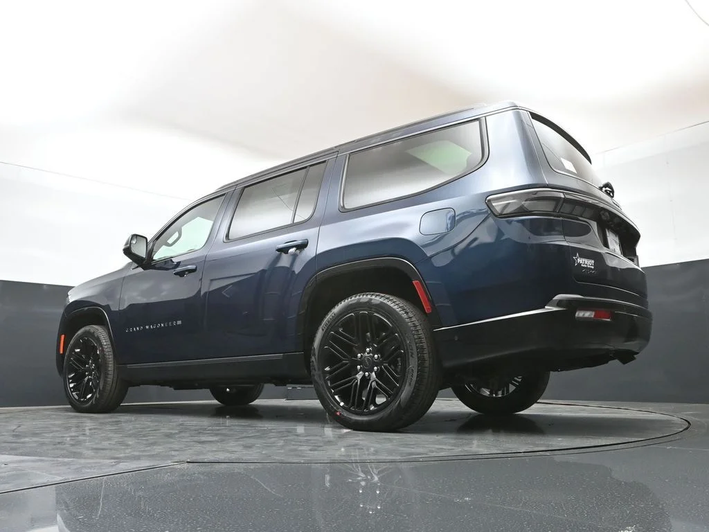 New 2026 Fathom Blue Pearl-Coat Exterior Paint (Late Availability) Jeep Limited Reserve image 54